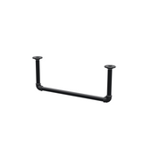 Portant à vêtements suspendu au plafond en tubes d'acier peints noir mat Ø 27 mm — largeur 56 cm, hauteur sous plafond 22 cm, vue de trois quarts sur fond blanc