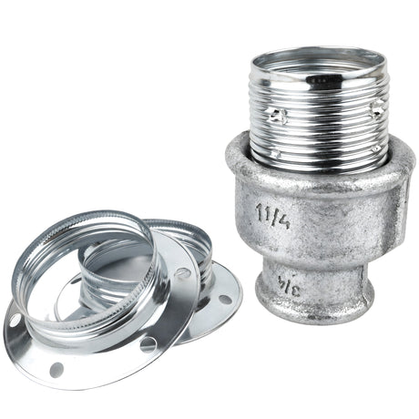 E27-Fassungsset aus glänzendem Metall in Silber auf Fitting mit Innengewinde aus verzinktem Temperguss