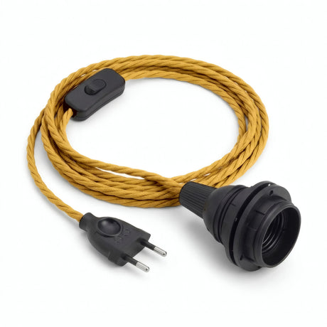 Lampe mit verdrilltem Textilkabel, Seideneffekt Senfgelb, Fassung E27 mit Schirmringen