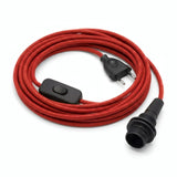 Lampe mit einfarbigem Textilkabel, Baumwolle Feuerrot, Fassung E14 mit Schirmringen