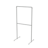 Portant à vêtements autoportant double niveau en tuyaux de plomberie galvanisés Ø 27 mm — largeur 88 cm, hauteur 176 cm, vue de trois quarts sur fond blanc