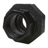 Raccord union peint en noir à visser